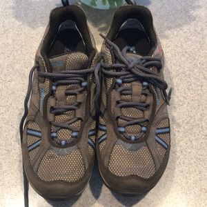 TEVA waterproof hiking shoes. Women’s 7.5